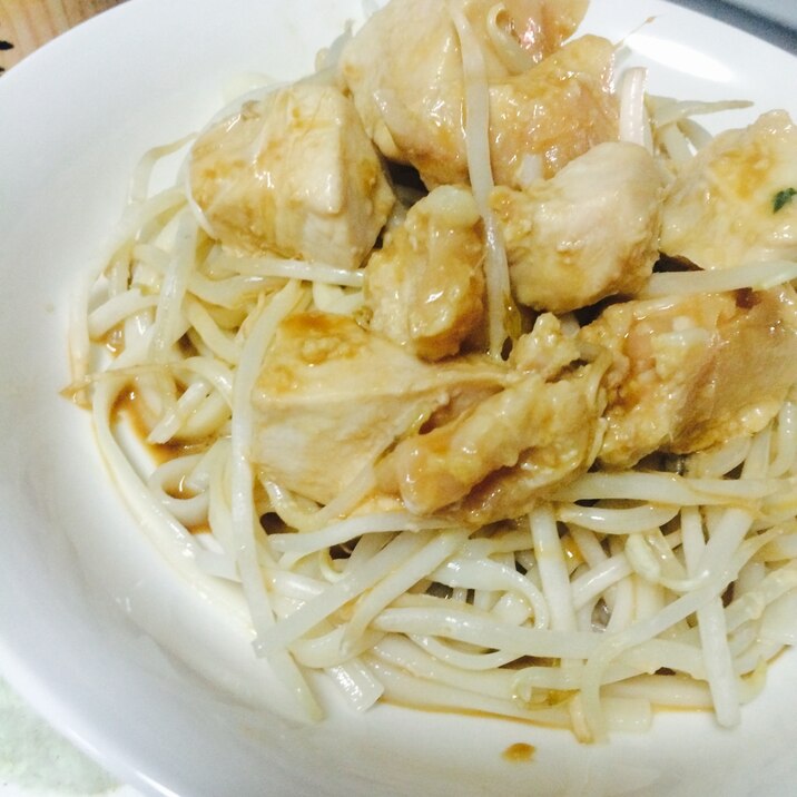 暑い日に食べたい！鶏胸肉のさっぱり冷やしうどん♪